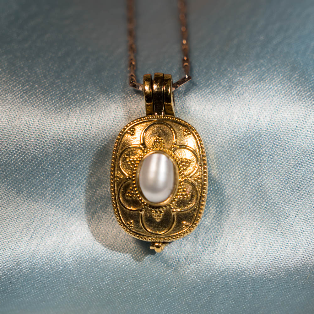 Pearl Locket Kavacha – Offered to Narasimha – Panchaloha