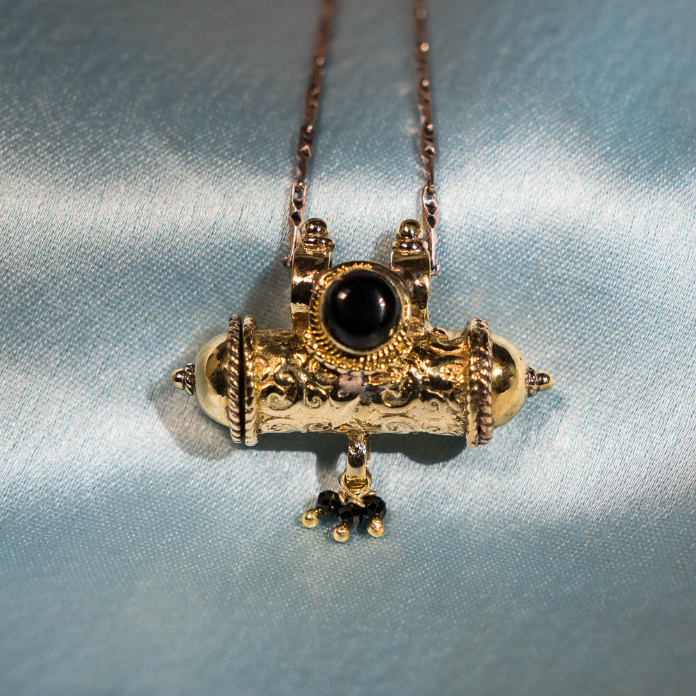Divya Black Kavacha – Offered to Narasimha – Panchaloha