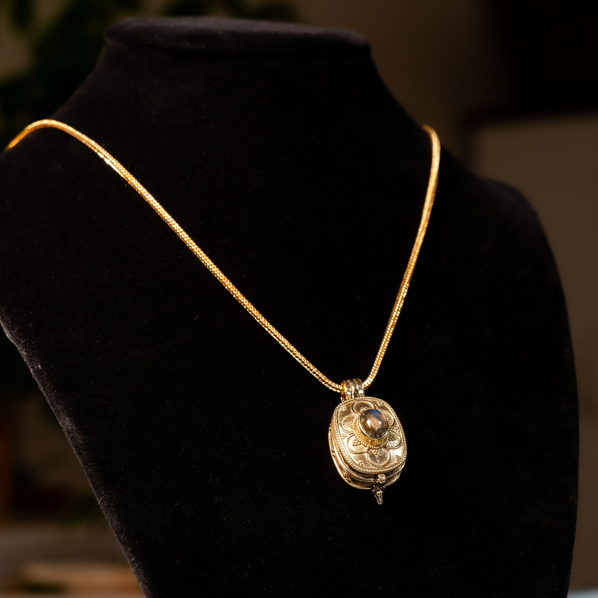 Pearl Locket Kavacha – Offered to Narasimha – Panchaloha