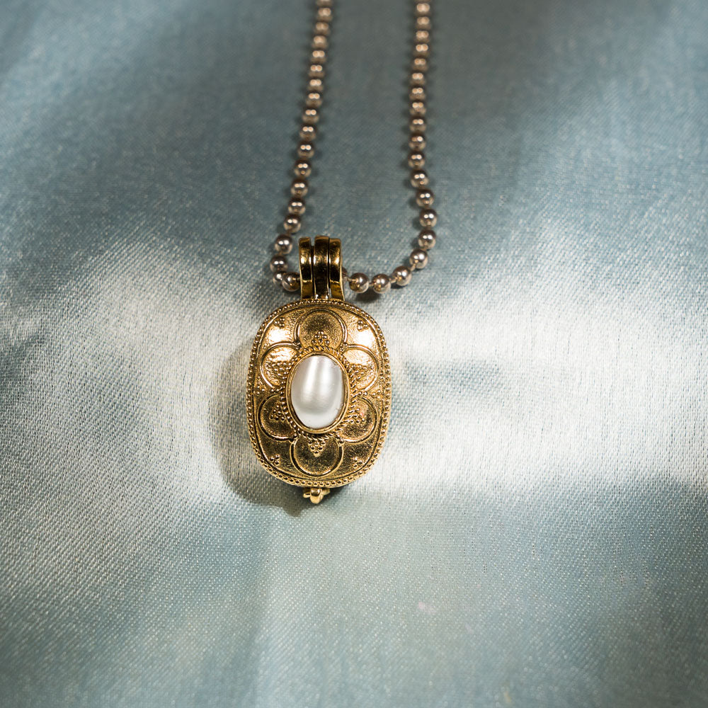 Pearl Locket Kavacha – Offered to Narasimha – Panchaloha