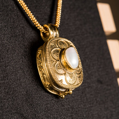 Pearl Locket Kavacha – Offered to Narasimha – Panchaloha