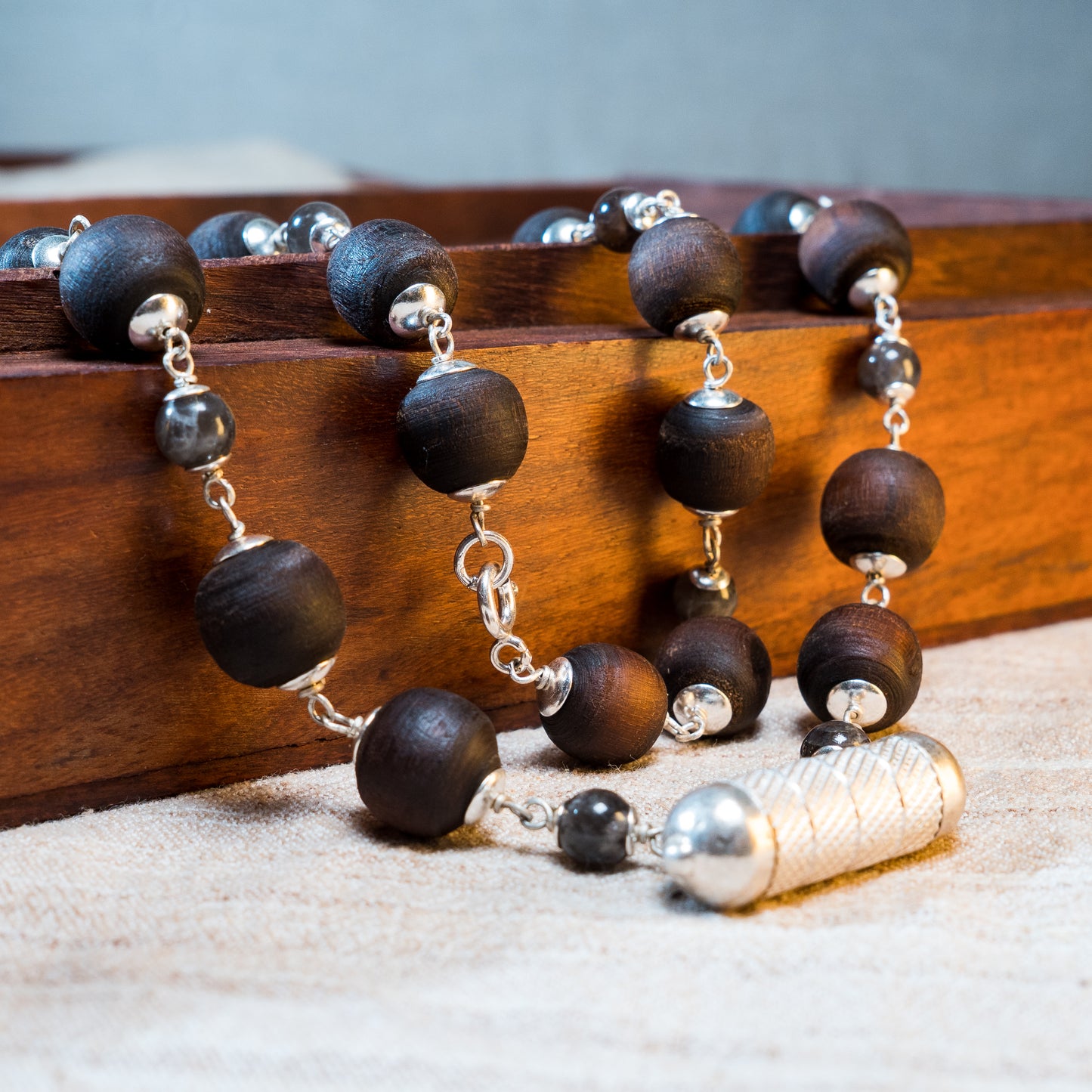 Dṛḍha mala - Silver Tulsi Mala - Anwavering Strength